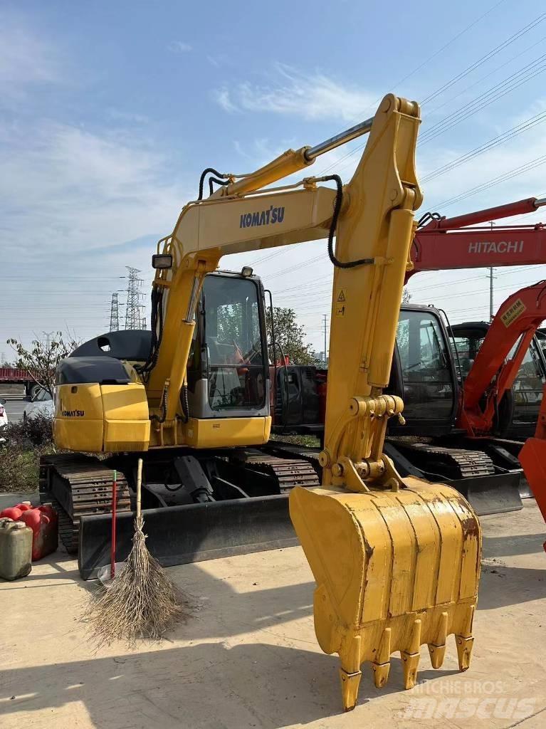 Komatsu PC78 Гусеничні екскаватори