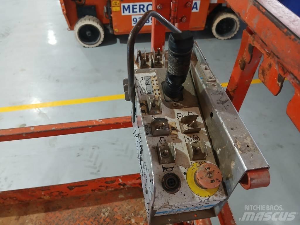 SkyJack SJ 6826 RT Підйомники-ножиці