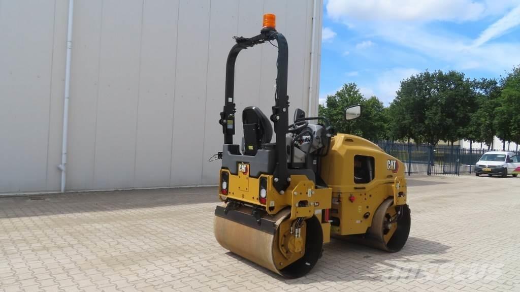 CAT CB2.7GC Котки тротуарні