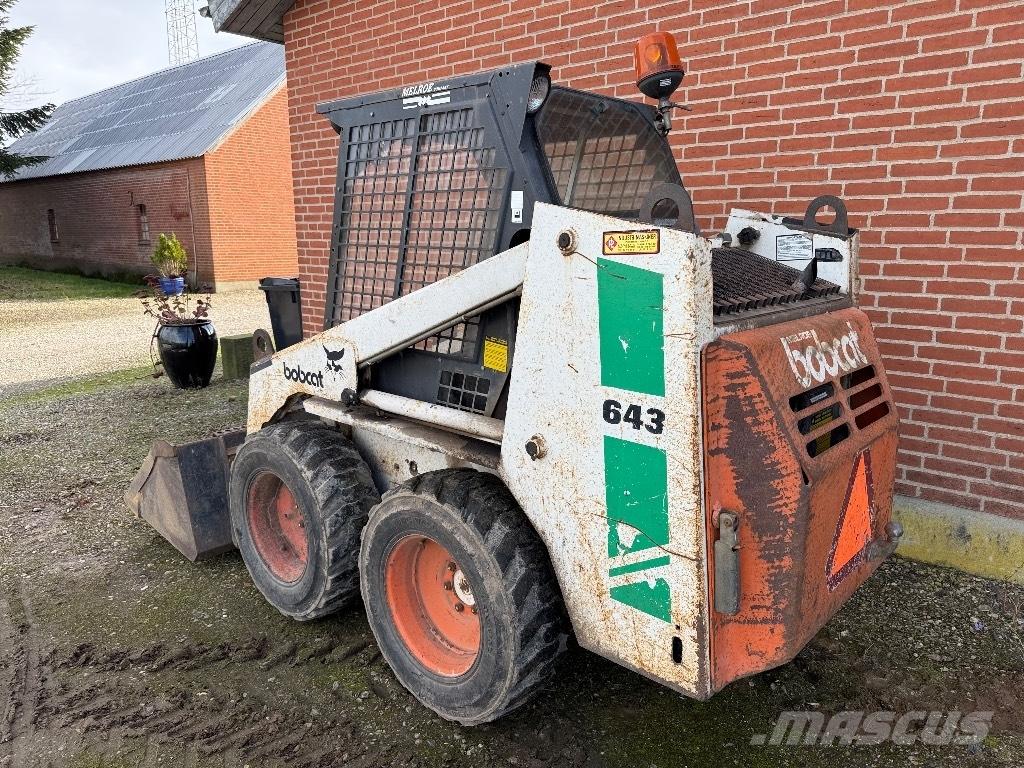 Bobcat 643 Міні-навантажувачі