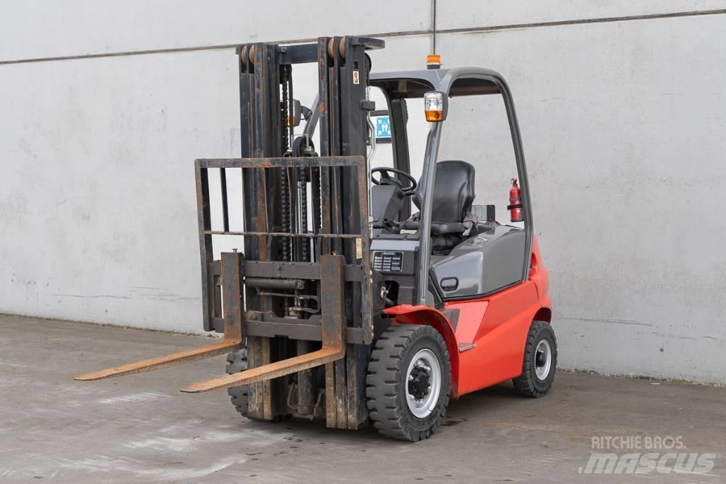 Manitou MI 25 D Дизельні навантажувачі