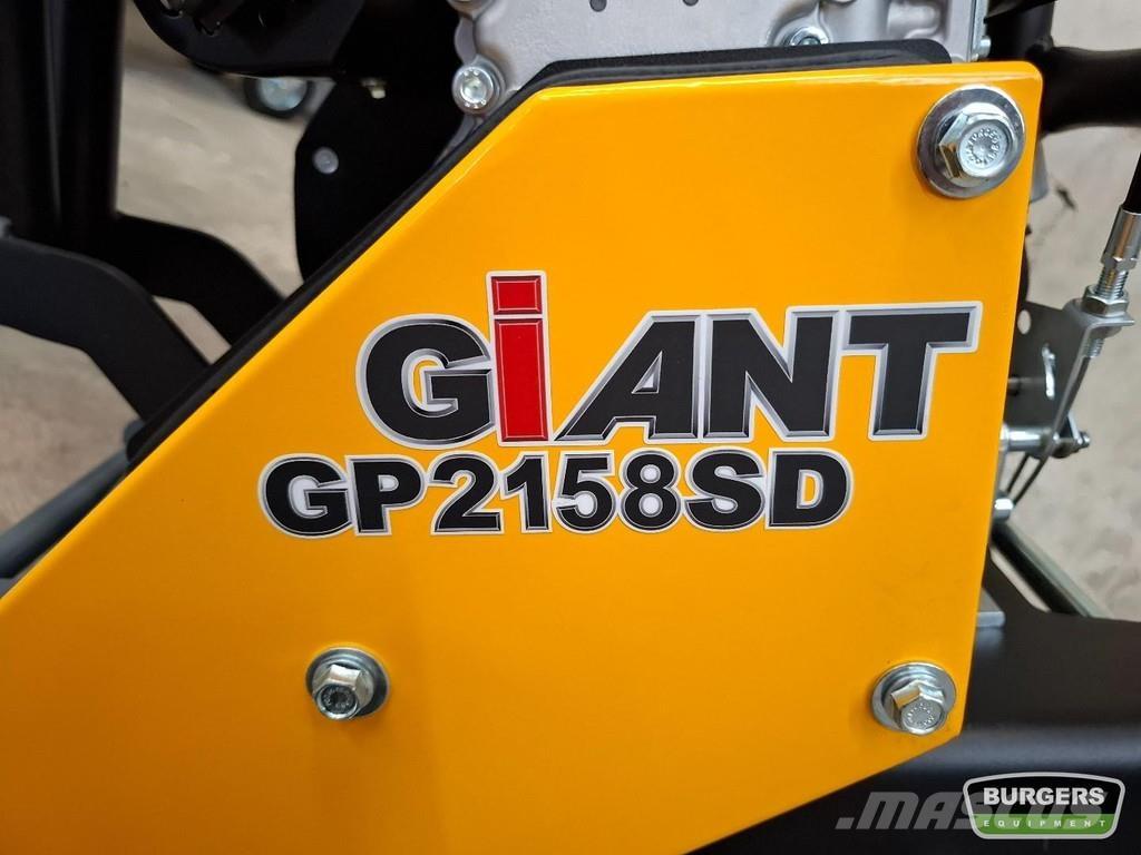 GiANT GP2158SD Віброплити та вібротрамбовки