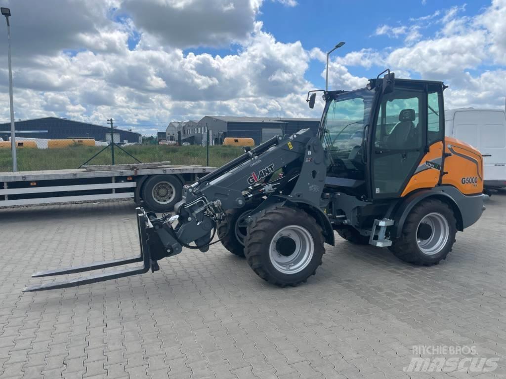 GiANT g5000 Багатофункціональне обладнання для вантажних і землекопальних робіт
