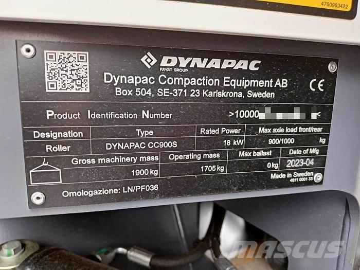 Dynapac CC900S Причепні віброкатки
