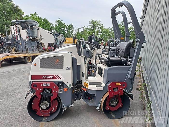 Dynapac CC900S Причепні віброкатки