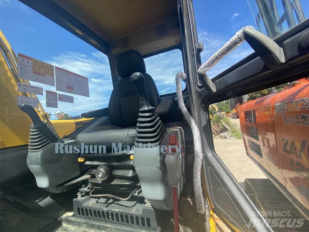 Komatsu PC 130 Гусеничні екскаватори