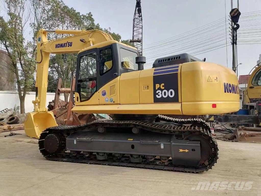 Komatsu PC 300 Гусеничні екскаватори