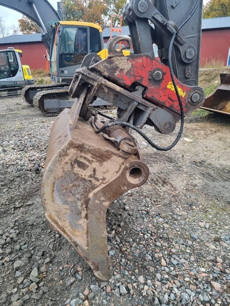 Volvo EC 140 B Гусеничні екскаватори