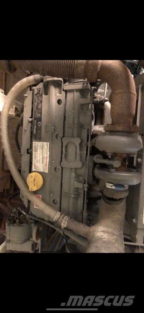 Deutz BF4M1012 Фронтальні навантажувачі