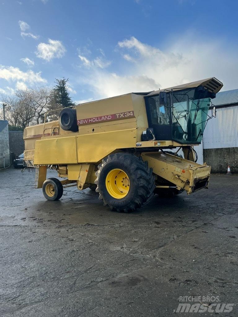 New Holland Tx34 Зернозбиральні комбайни