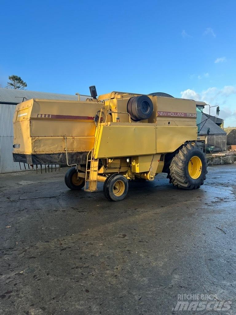 New Holland Tx34 Зернозбиральні комбайни