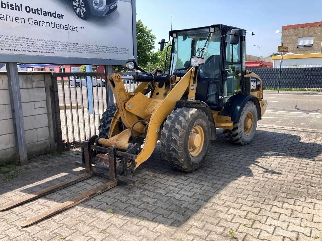 CAT 906 M Фронтальні навантажувачі