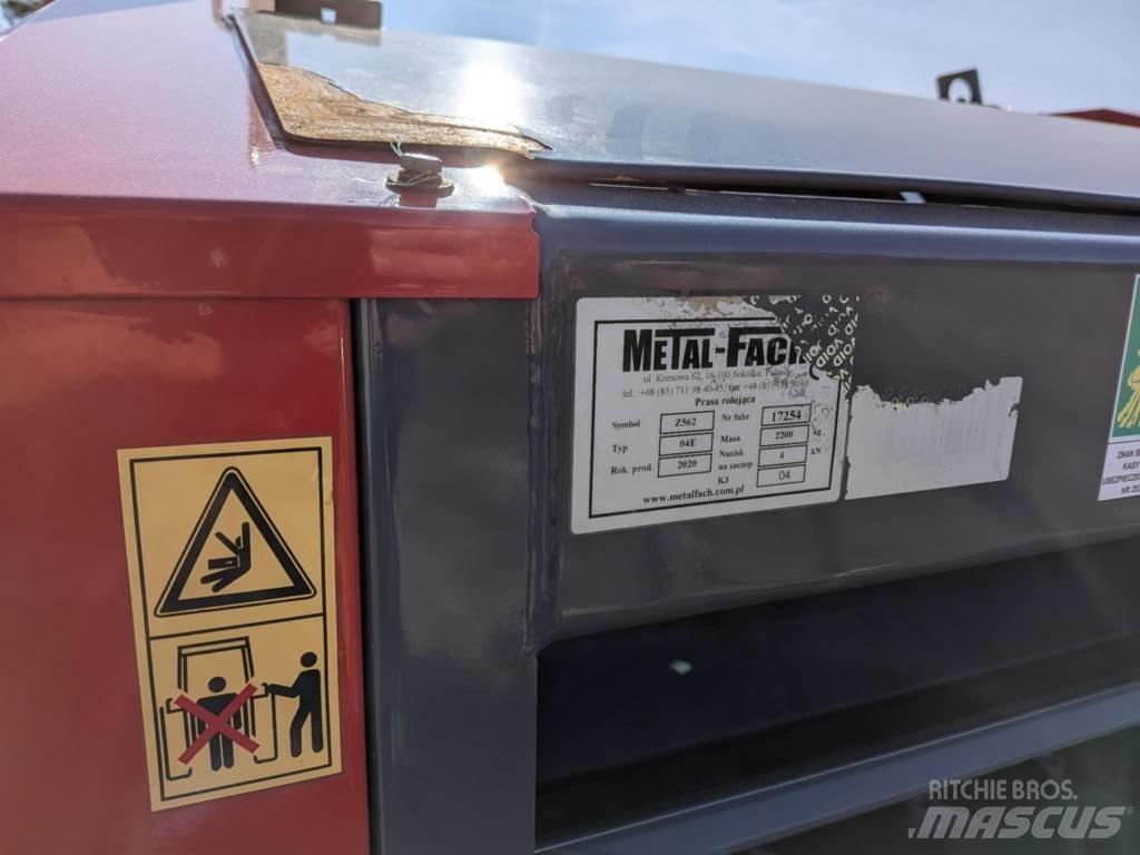 Metal-Fach Z562 Рулонні прес-підбирачі