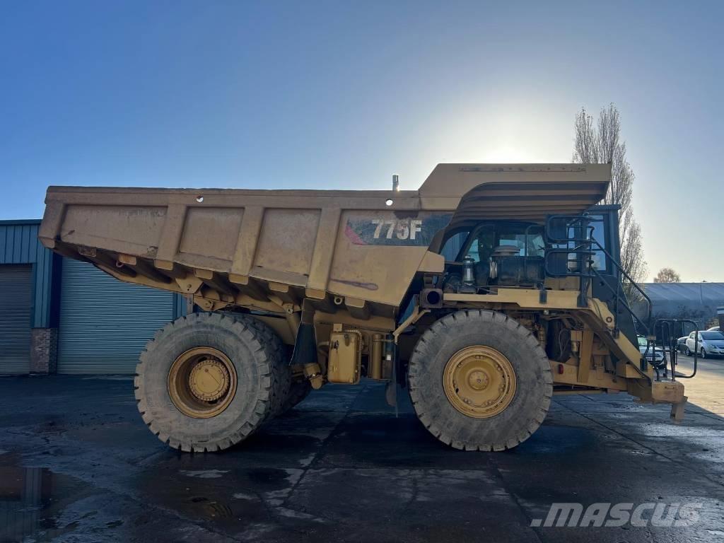 CAT 775 F Кар`єрні самоскиди