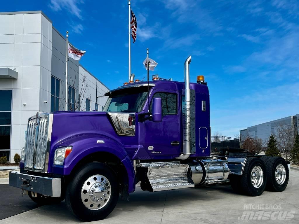 Kenworth W 990 Тягачі