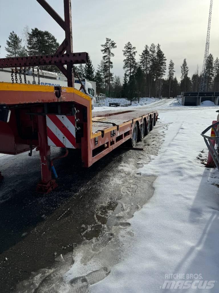  ESGE Pokkakärry Низькорамні напівпричепи