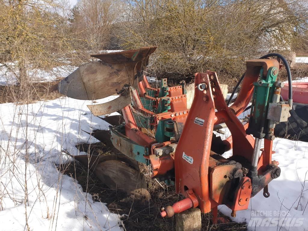Kverneland 12 Реверсивні плуги