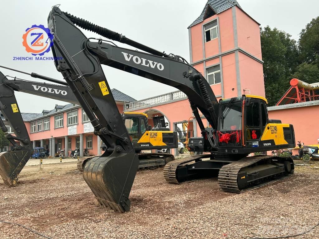 Volvo EC 240 Гусеничні екскаватори