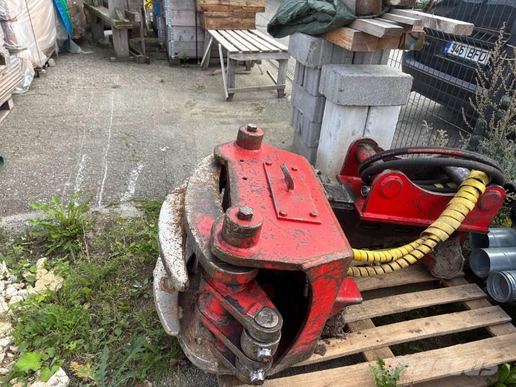 Hyundai HX 235 ALCR Гусеничні екскаватори