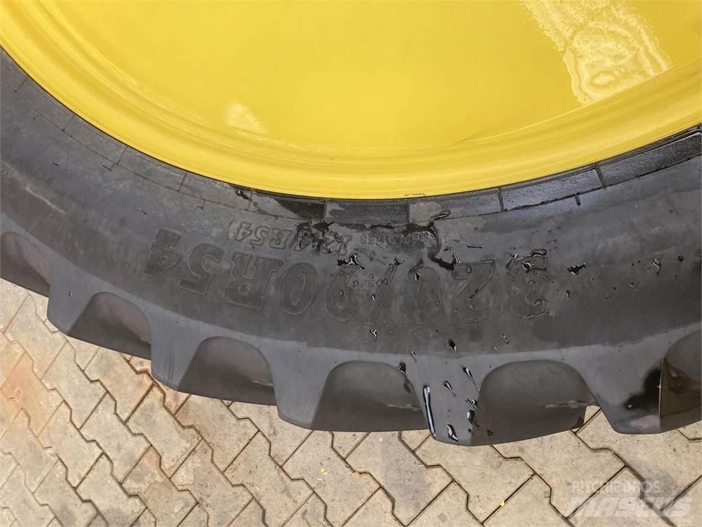 BKT 320/90R54 Колеса