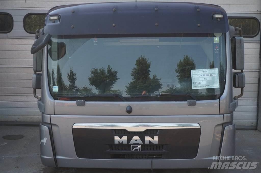 MAN F99L34 TGM Кабіни