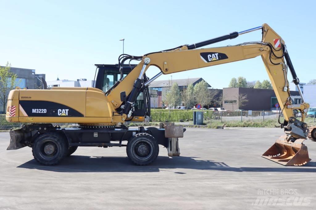 CAT M322D Колісні екскаватори
