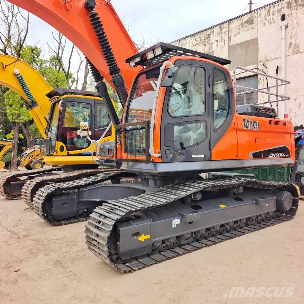 Doosan DX 300 Гусеничні екскаватори