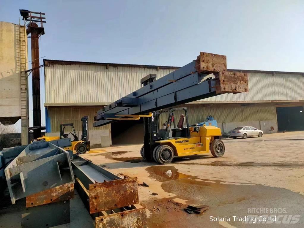 Komatsu FD 160 E-8 Дизельні навантажувачі