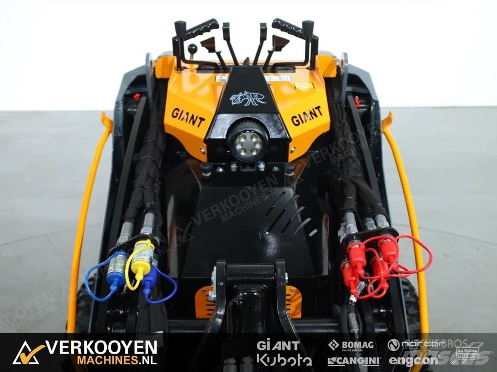 GiANT GS900 Фронтальні навантажувачі