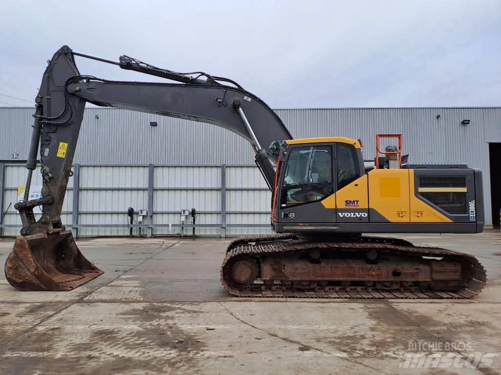 Volvo EC300EL Гусеничні екскаватори