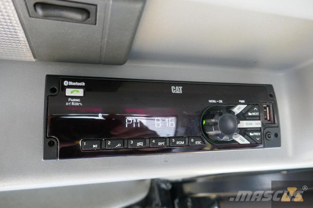 CAT D8T Гусеничні бульдозери