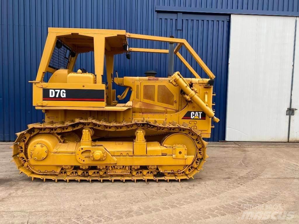 CAT D 7 G Гусеничні бульдозери