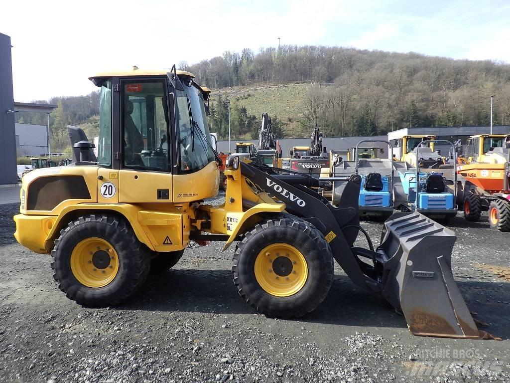Volvo L 35 G Фронтальні навантажувачі