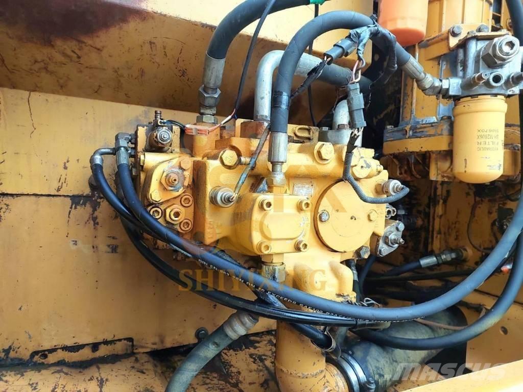 CAT 320 C Гусеничні екскаватори