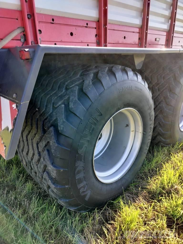 Pöttinger Torro 5700 Причепи із самозавантаженням