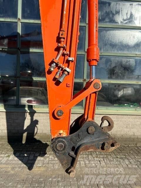 Hitachi ZX 160 W Колісні екскаватори