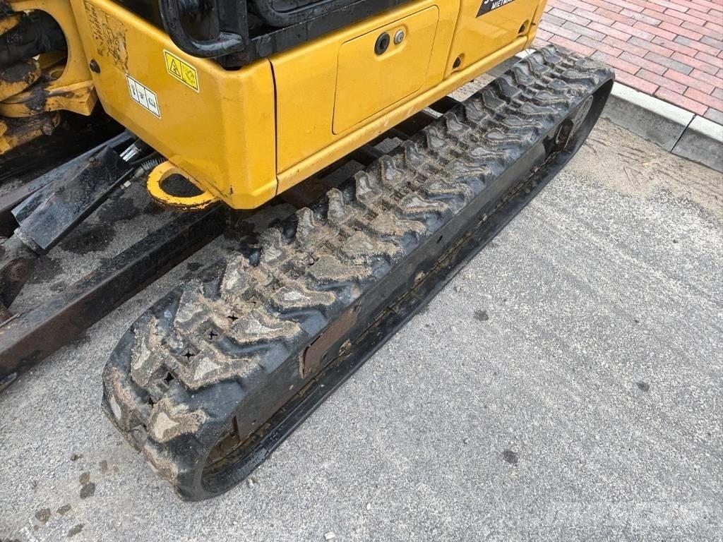 CAT 302 CR Міні-екскаватори < 7т