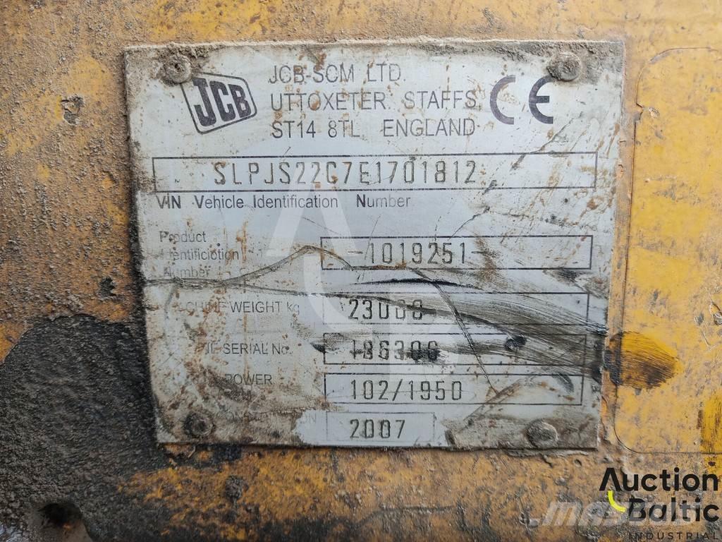 JCB JS 220 LC Гусеничні екскаватори