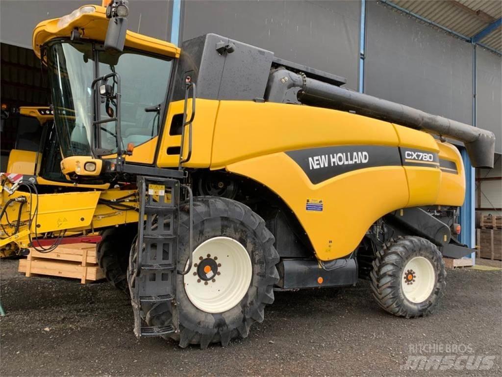 New Holland CX780 Зернозбиральні комбайни