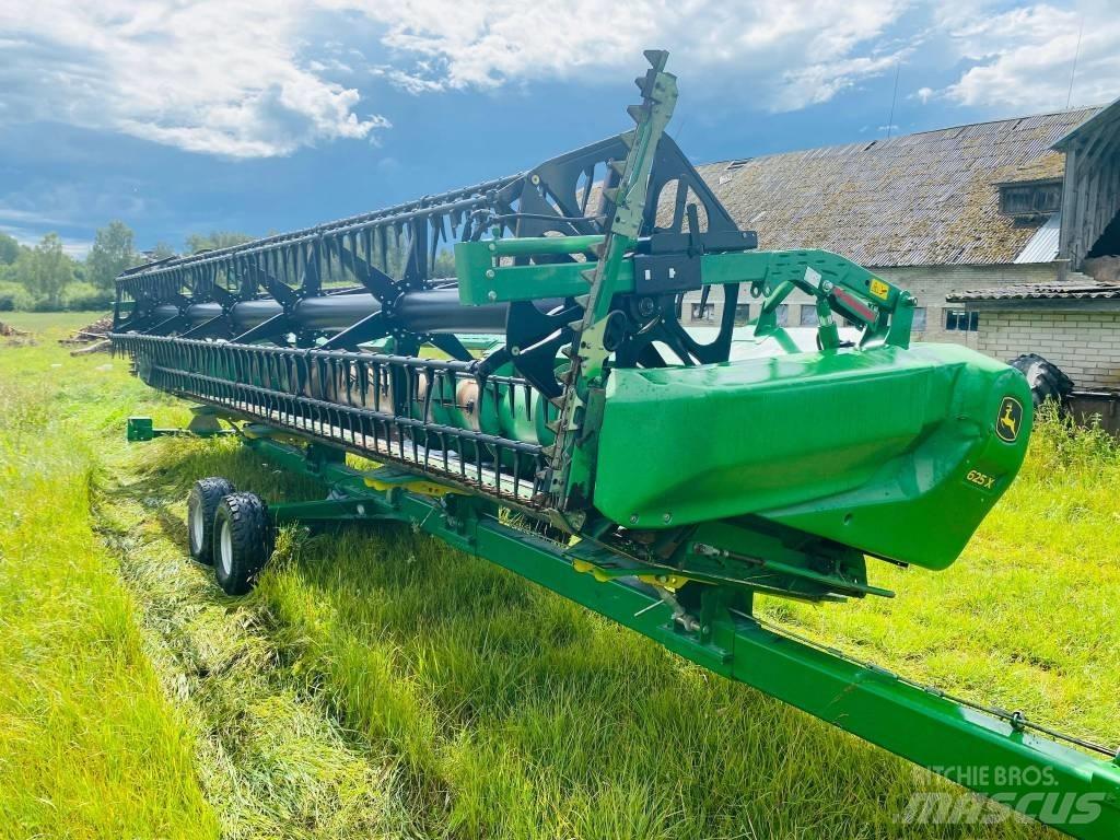 John Deere T670i Зернозбиральні комбайни