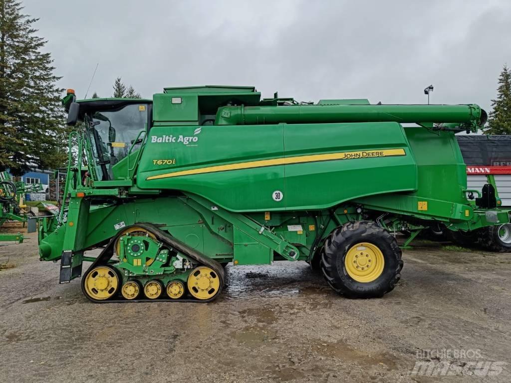 John Deere T670i Зернозбиральні комбайни