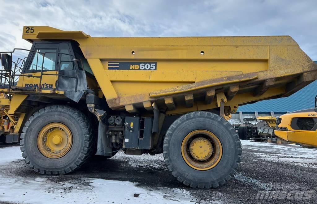 Komatsu 605-7 Кар`єрні самоскиди