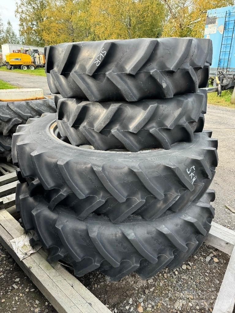 Goodyear 13.6R38 Колеса