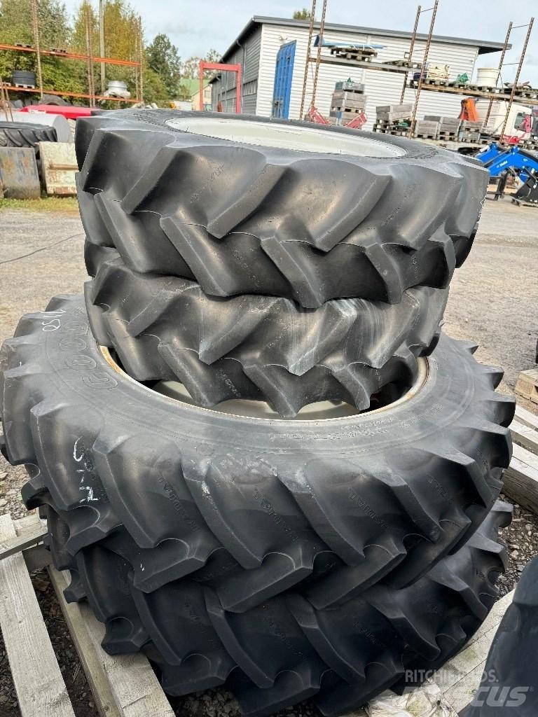 Goodyear 13.6R38 Колеса