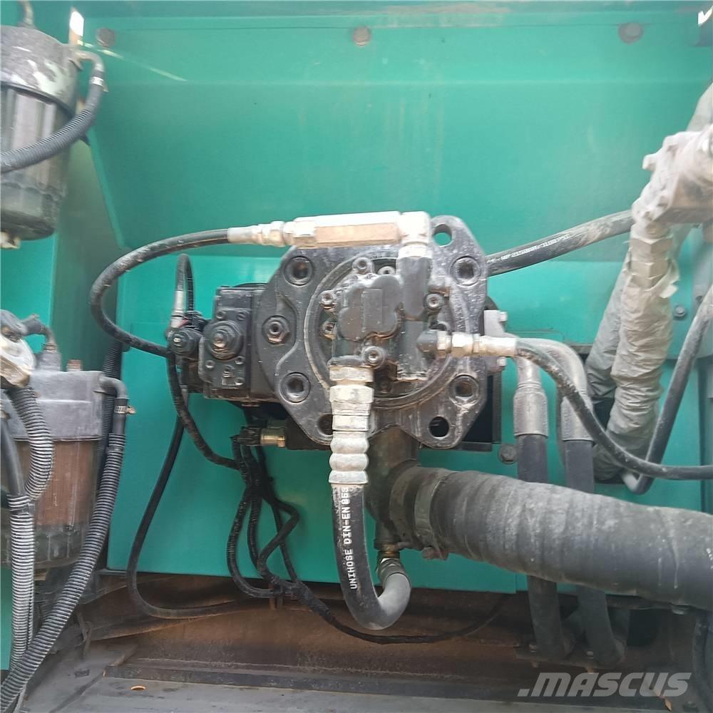 Kobelco SK330D Гусеничні екскаватори