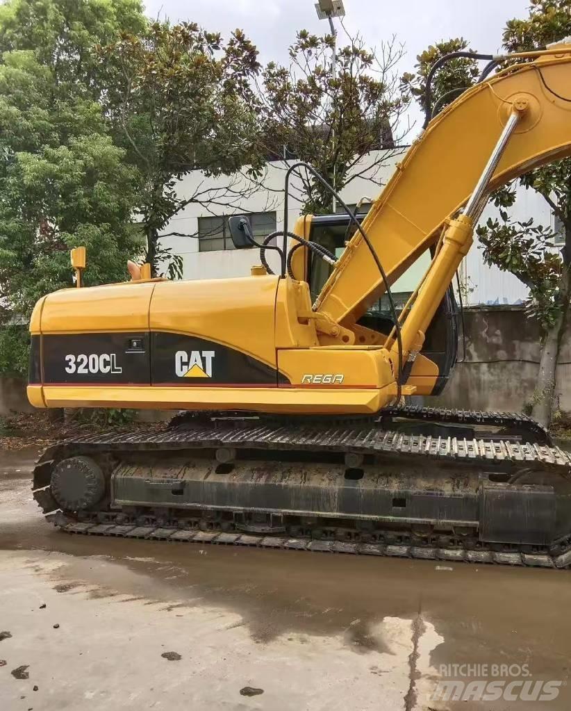 CAT 320 C Гусеничні екскаватори