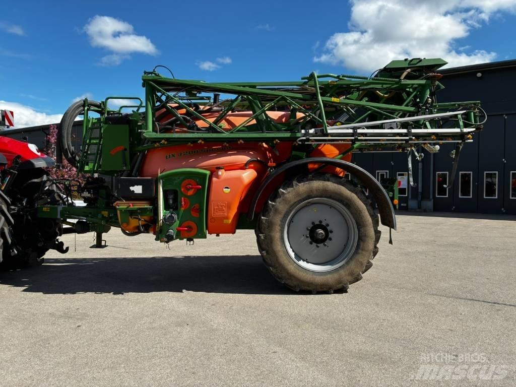 Amazone UX 4200 Причіпні обприскувачі