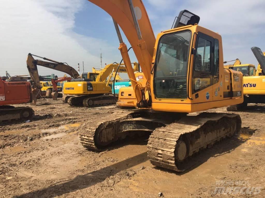 Hyundai 215LC-7 Гусеничні екскаватори