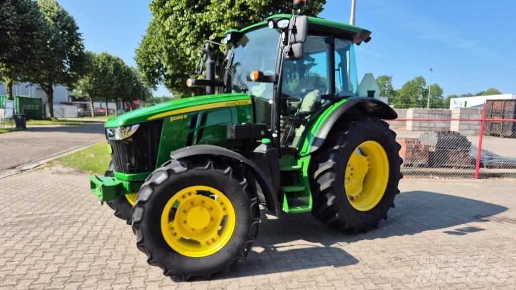 John Deere 5090 R Трактори