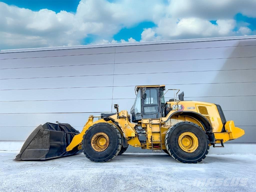 CAT 972M Фронтальні навантажувачі